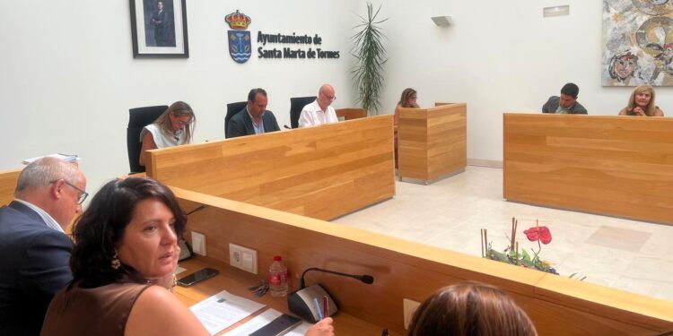 Santa Marta libera casi 500.000€ para la mejora de zonas verdes, parques infantiles, colegios, formación y mantenimiento viario
