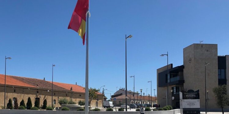 Castellanos y Villares saldrán a la calle para mostrar su apoyo a Ceuta en la concentración del miércoles