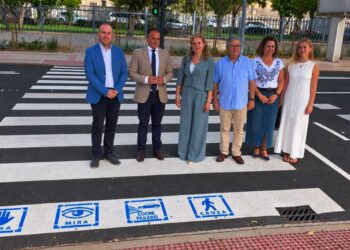 Salamanca refuerza la seguridad de los escolares con nuevos pictogramas en los pasos de peatones